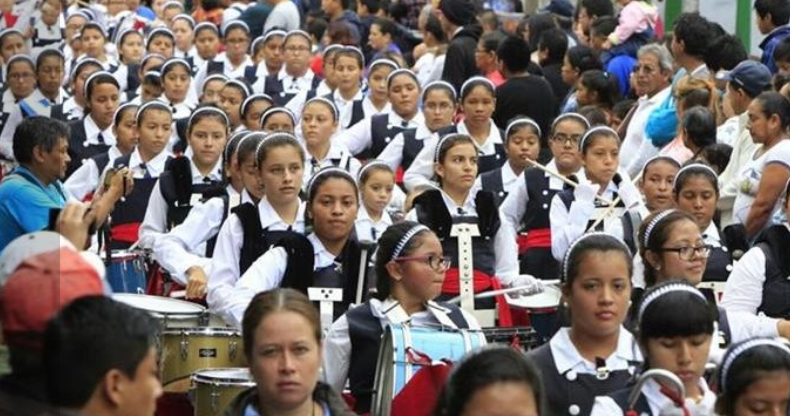 Los estudiantes desfilarán divididos en ocho bloques. (Foto Prensa Libre: Hemeroteca PL).