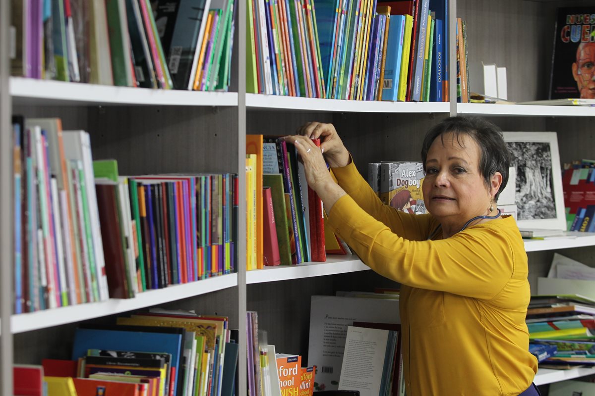 Irene Piedra Santa, editora guatemalteca, sociólogoa y especialista en literatura infantil. Foto Prensa Libre: Érick Ávila.