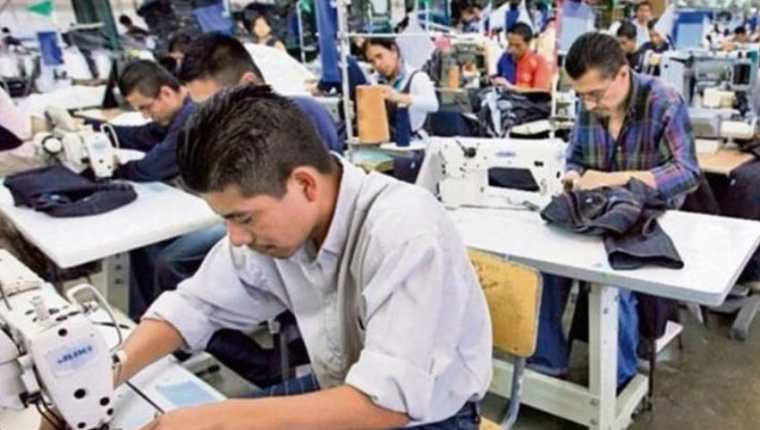 Para el 2021 el salario mínimo en Guatemala que estará vigente seguirá con los mismos valores del 2020. (Foto Prensa Libre: Hemeroteca)