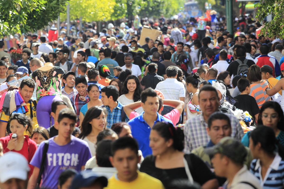 El INE ya comenzó con la preparación del censo de población 2017. (Foto Prensa Libre: Paulo Raquec)