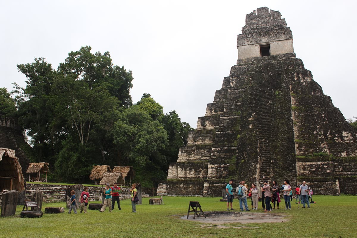 Ruinas de Tikal, Petén, uno de los principales destinos del país. (Foto Hemeroteca PL)