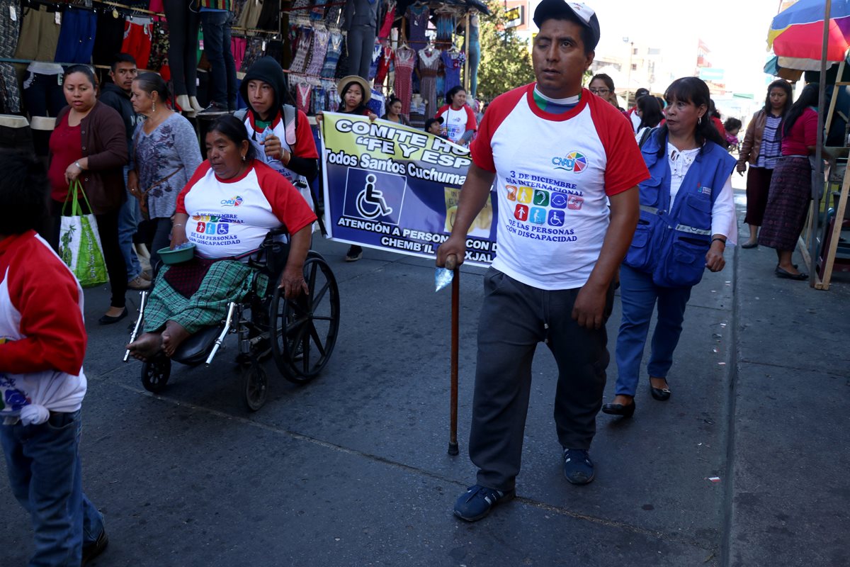 Los manifestantes exigieron inclusión social. (Foto Prensa Libre: Mike Castillo)