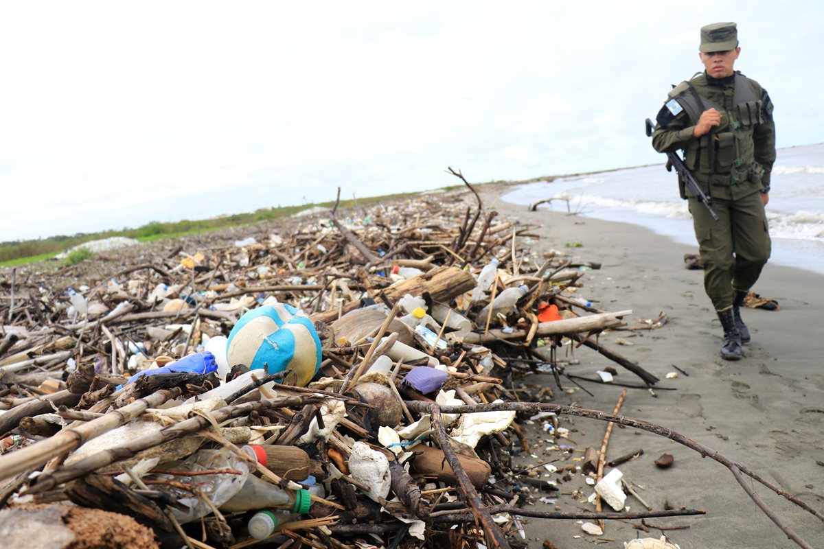 "Contaminación en el Río Motagua", "Río Motagua", "Contaminación en el mar", "basura en el mar", Roatán, Izabal, "Puerto Barrios", "Punta de Manabique", Honduras