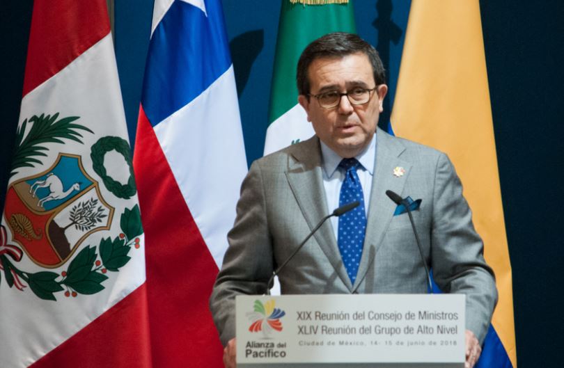 Ildefonso Guajardo, secretario de Economía de México, informó a finales de julio pasado que reanudarían la renegociación del TLCAN. (Foto Prensa Libre: EFE)