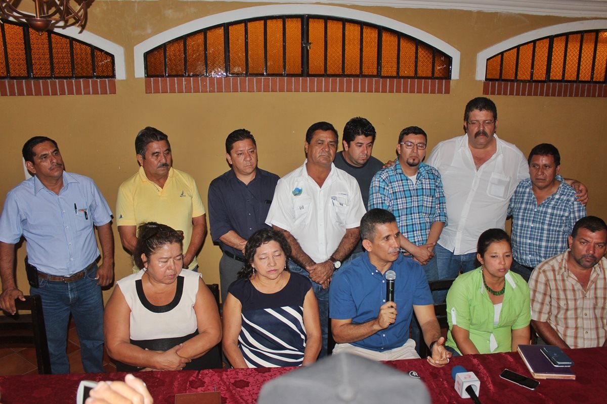 Los jefes ediles de varias localidades del suroccidente se reunieron en Coatepeque. (Foto Prensa Libre: Alexánder Coyoy)