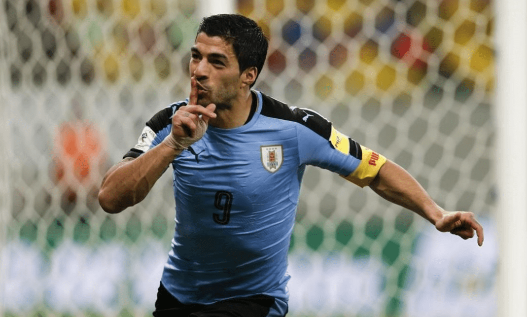 Luis Suárez es una de las grandes esperanzas de Uruguay para vencer hoy a Argentina. (Foto Prensa Libre: AP)