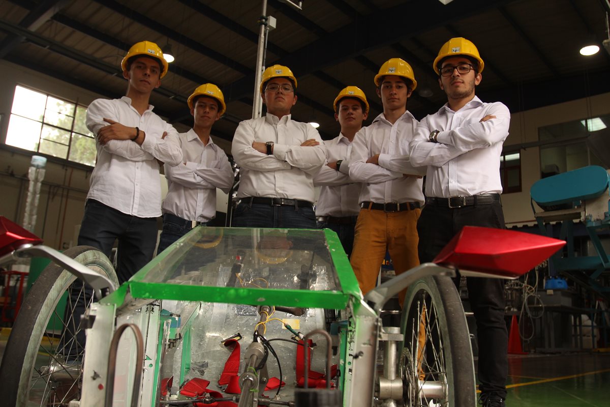 Estudiantes de distintas carreras de Ingeniería de la UVG son los responsables del proyecto. (Foto Prensa Libre: Josué León)