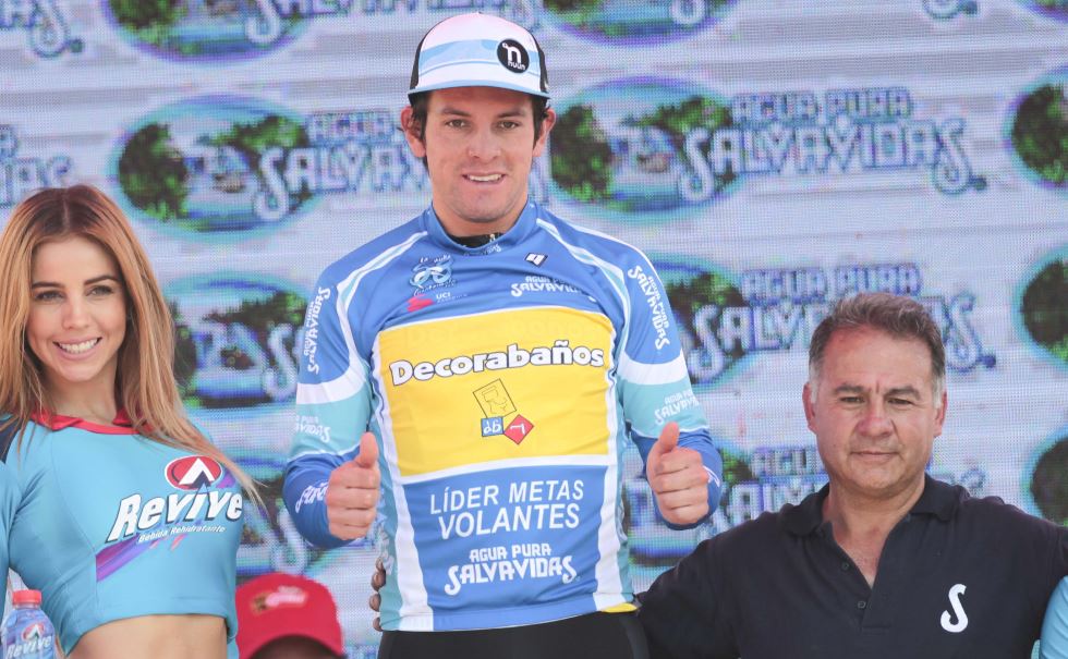 Dorian Monterroso, de Decorabaños, espera cerrar de buena forma la Vuelta y festejar el título de las volantes. (Foto Prensa Libre: Norvin Mendoza).
