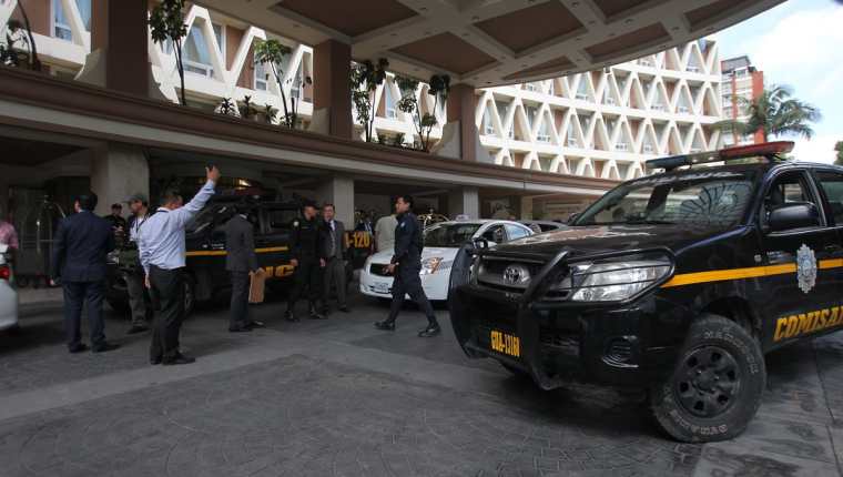Autoridades intervinieron el hotel y secuestraron documentación. (Foto Prensa Libre: Hemeroteca PL)