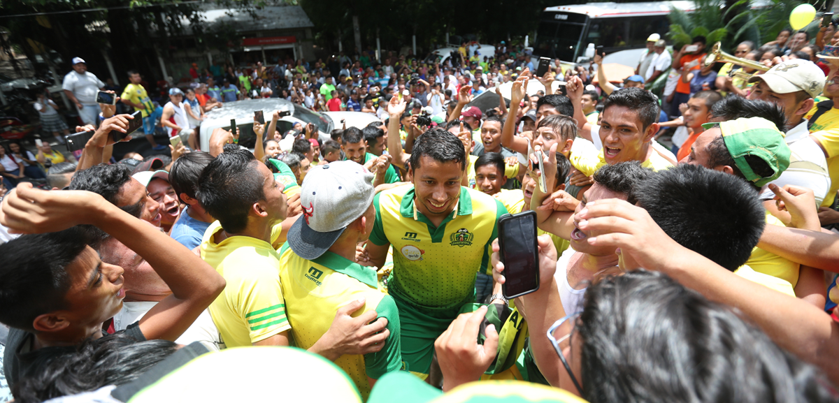 El portero Juan José Paredes es uno de los jugadores más queridos en Guastatoya. (Foto Prensa Libre: Francisco Sánchez)