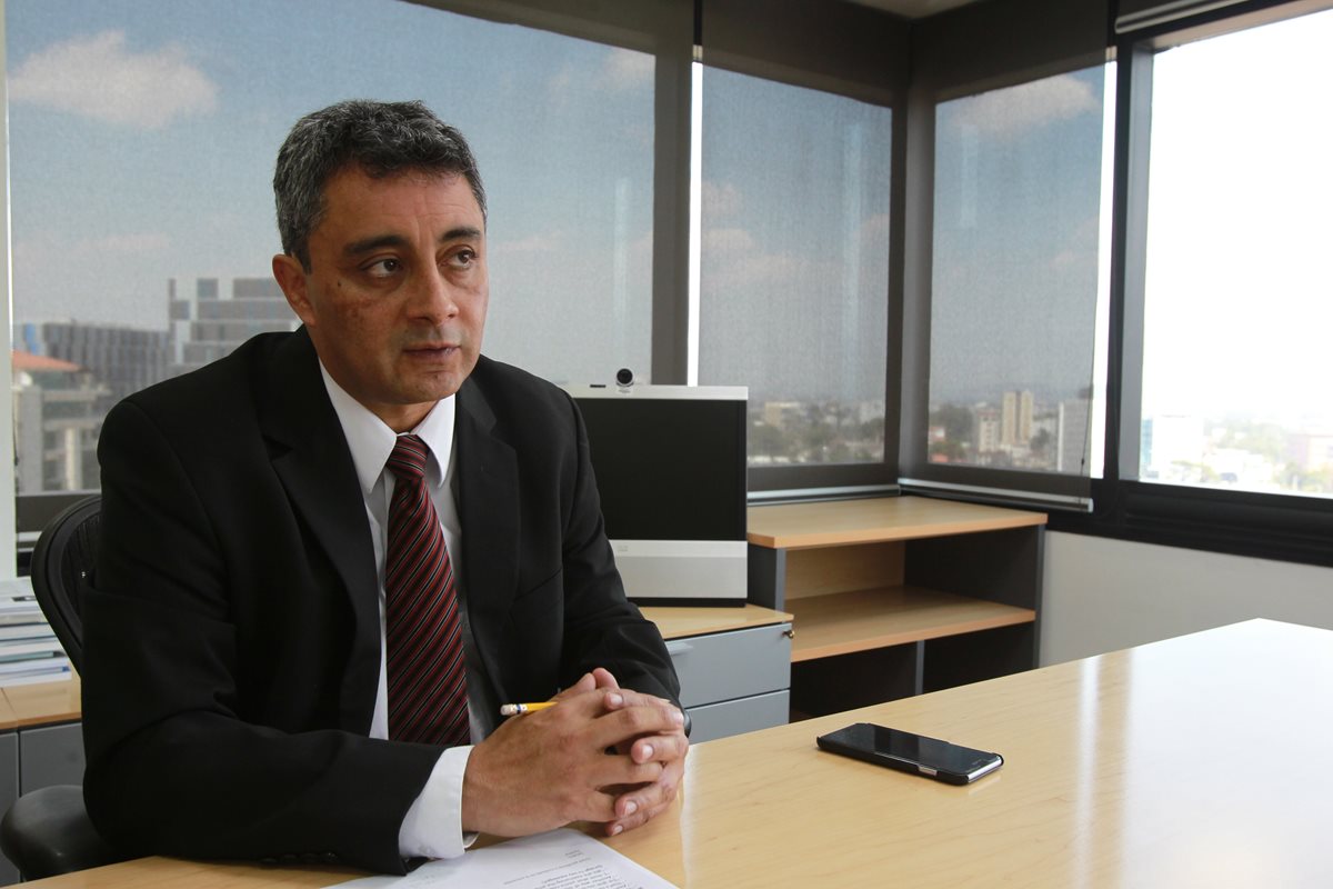 Fernando Paredes, representante interino del Banco Mundial, en la visita al país. (Foto Prensa Libre: Estuardo Paredes)