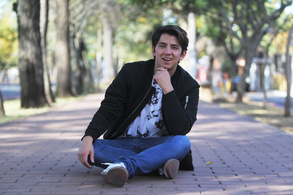 Alejandro Sago ha cautivado con su estilo. (Foto Prensa Libre: Keneth Cruz)