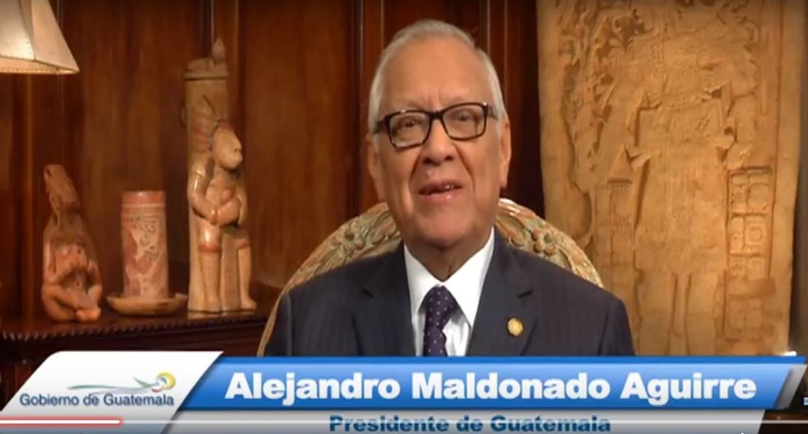 Alejandro Maldonado Aguirre se despide de la presidencia. (Foto Prensa Libre: Youtube)