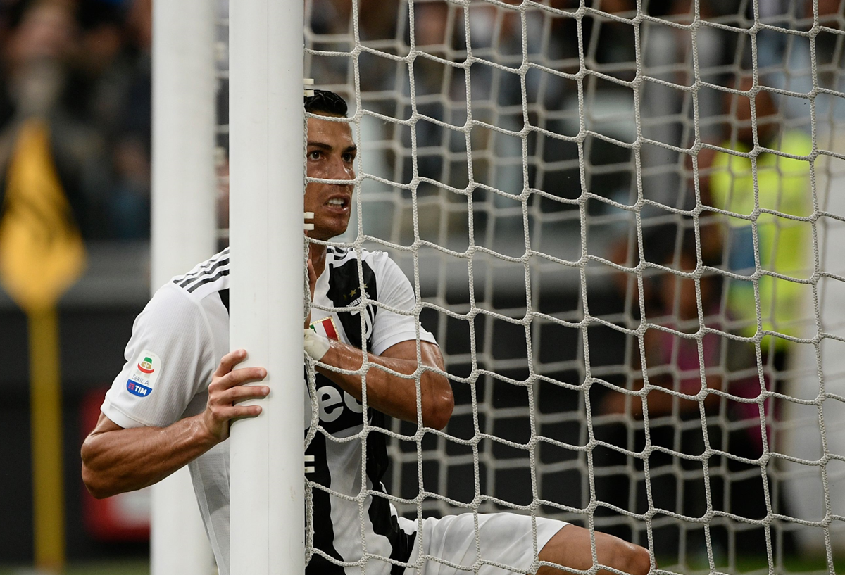 El portugués Cristiano Ronaldo no logra anotar en su segundo partido con la Juventus. (Foto Prensa Libre: AFP)