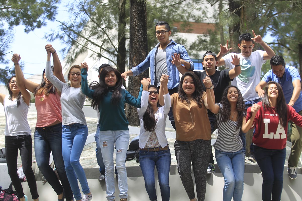 Diputados retirarán lo relativo a la educación sexual integral y lo financiero. (Foto Prensa Libre: Hemeroteca PL)