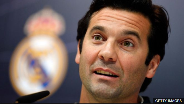 El argentino Santiago Solari asumió como entrenador provisional del Real Madrid tras la destitución de Julen Lopetegui. (Foto Prensa Libre: BBC News Mundo)