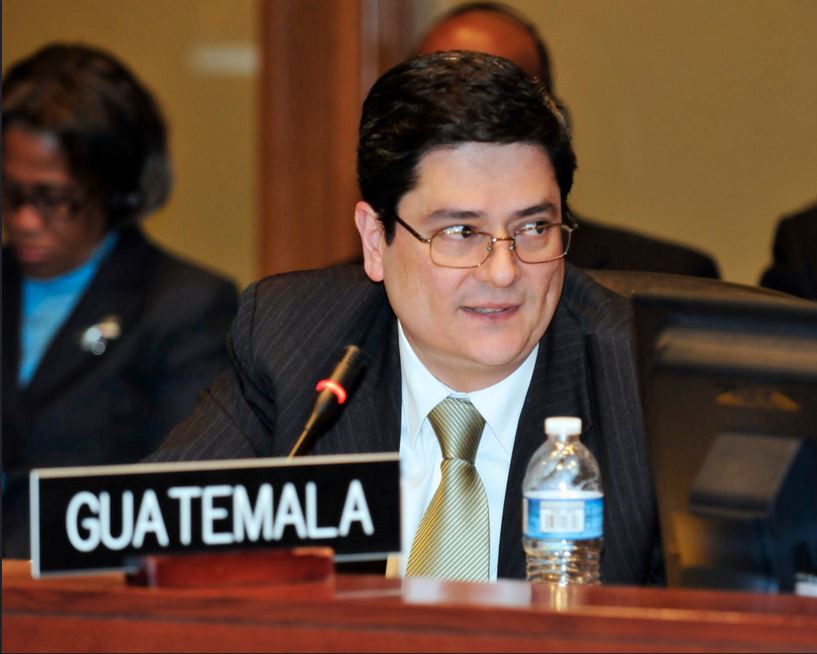 Manuel Estuardo Roldán Barillas, embajador de Guatemala en Belice, salió este día de ese país por orden del presidente Jimmy Morales. (Foto Prensa Libre: OEA)