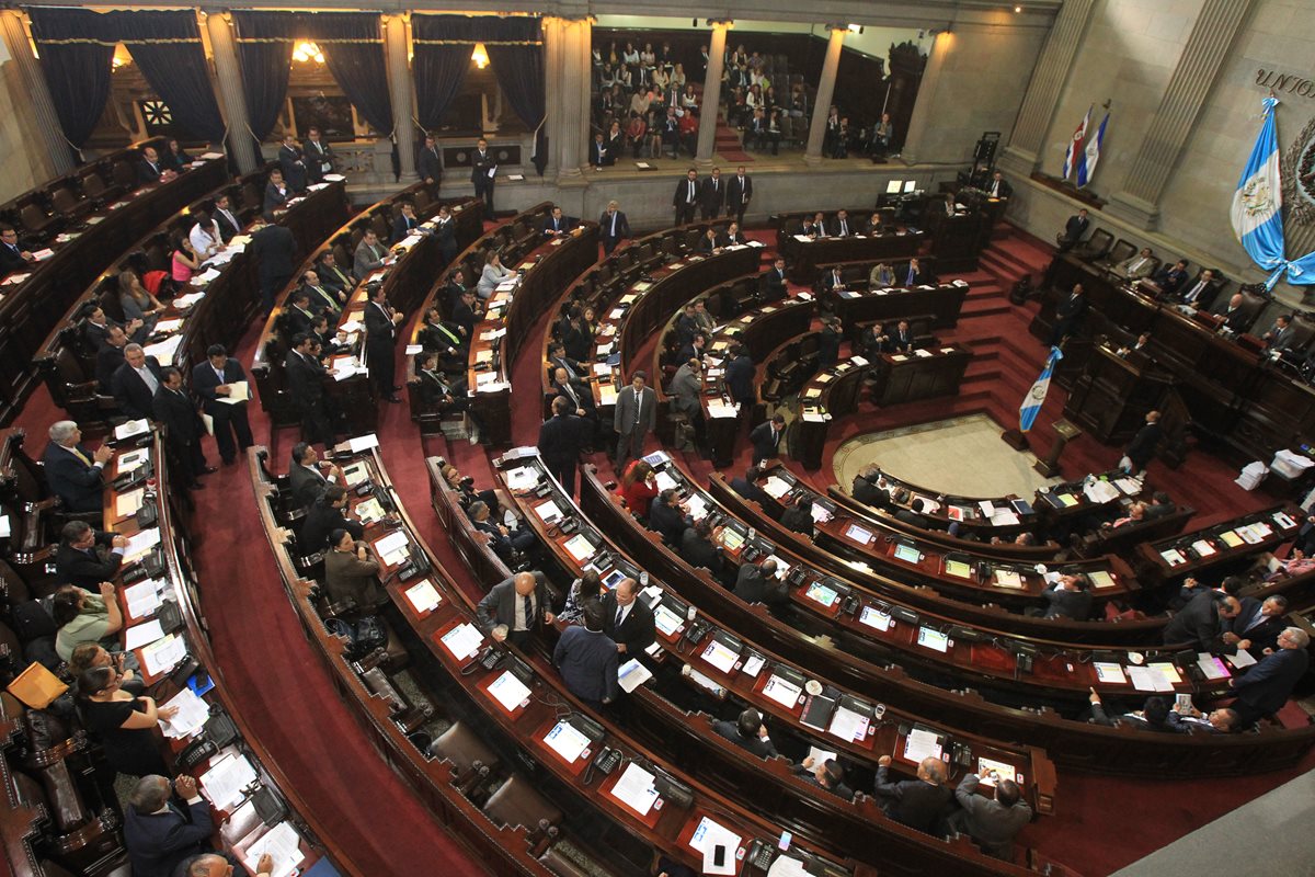 Los diputados al Congreso aprobaron menos decretos en el segundo período, en comparación con el primero de sesiones ordinarias. (Foto Prensa Libre: Hemeroteca PL)