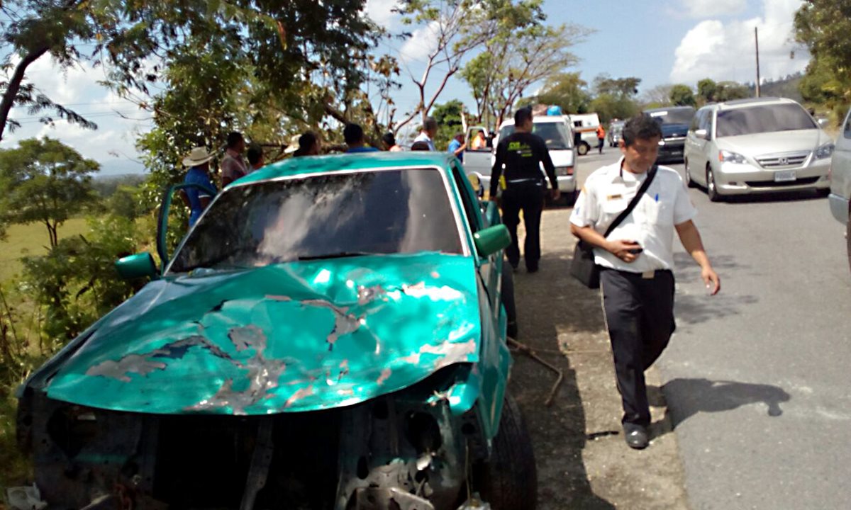 El percance dejó siete personas heridas. (Foto Prensa Libre: Dony Stewart)