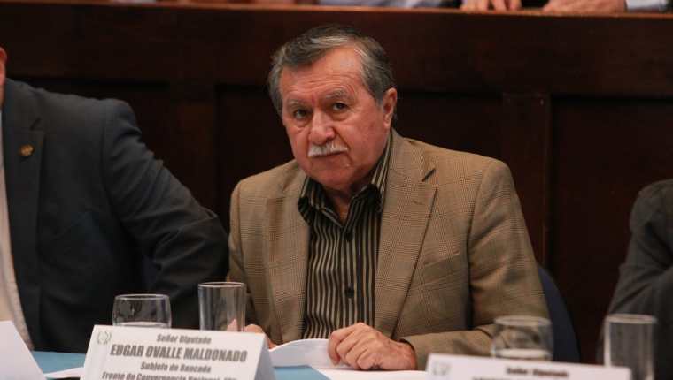 Edgar Ovalle de FCN-NACION, perdió la inmunidad y tiene orden de captura por su supuesta vinculación en el caso Creompaz. (Foto Prensa Libre: HemerotecaPL)