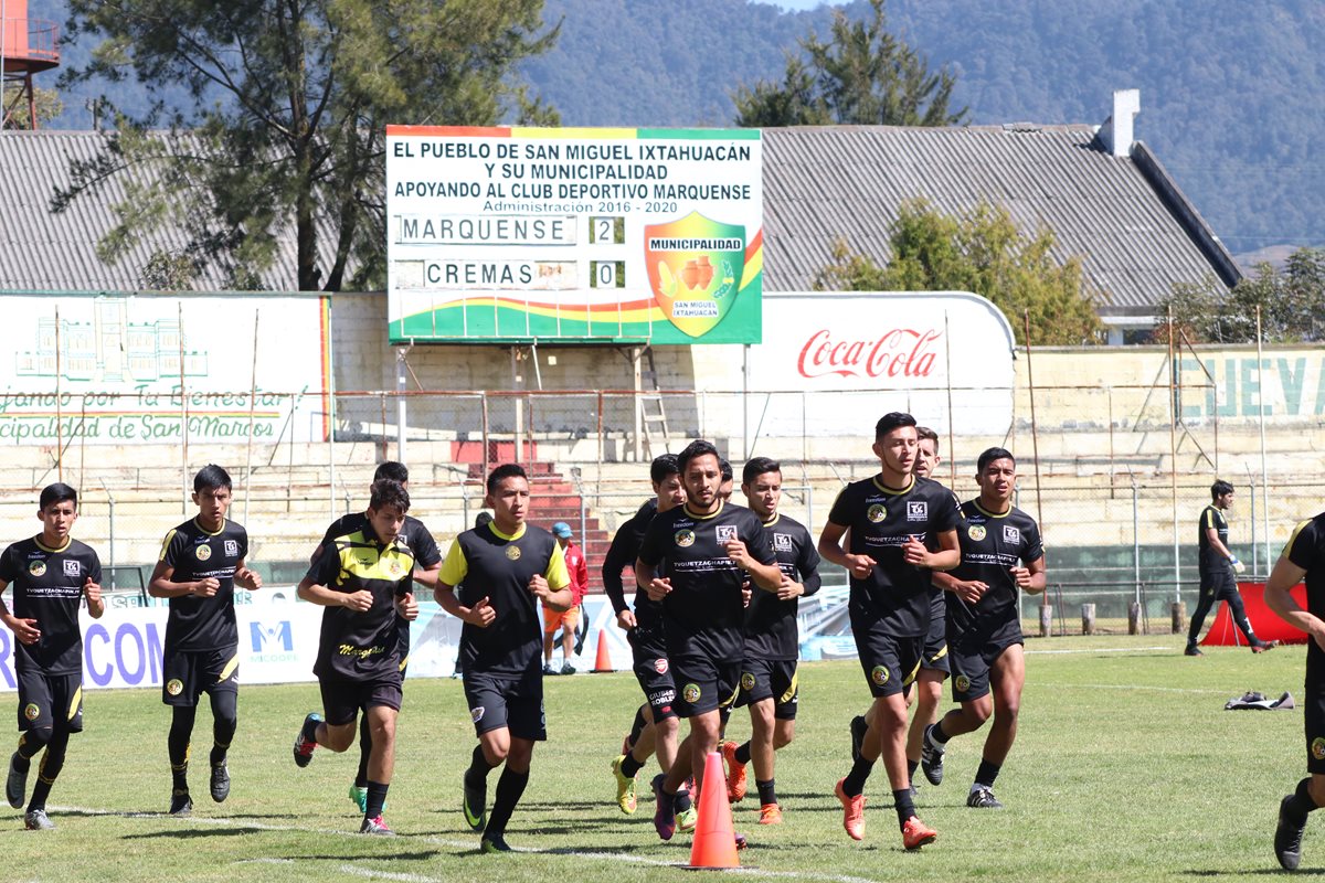 Deportivo Marquense arrancará el Clausura 2018 en el último puesto de la tabla acumulada, con 20 puntos la misma cantidad que Siquinalá. (Foto Prensa Libre: Raúl Juárez)