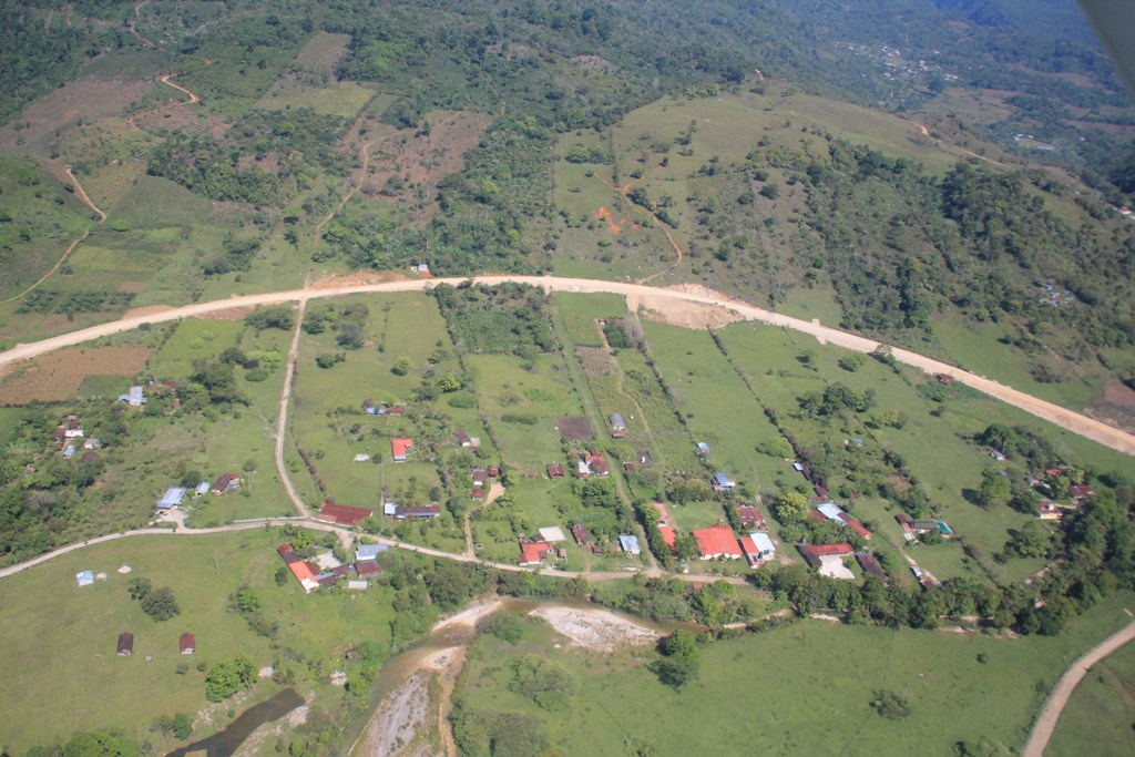 Panorámica de Ixquisís, San Mateo Ixtatán, Huehuetenango, donde grupo insurgente dice que opera. (Foto Prensa Libre).
