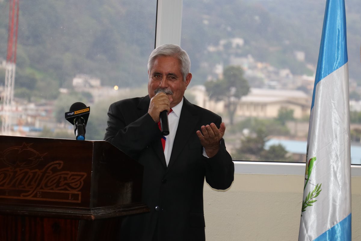 Francisco Santos buscará la sexta luna para Xelajú MC como presidente del cuadro altense. (Foto Prensa Libre: Raúl Juárez)