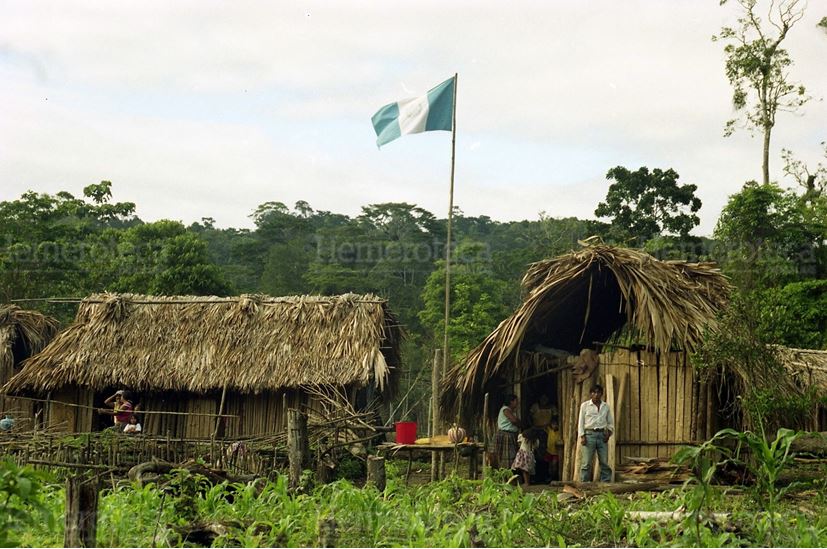 La aldea Tres Puentes se encuentra en la zona de adyacencia entre Guatemala y Belice. (Foto Prensa Libre: Hemeroteca PL)