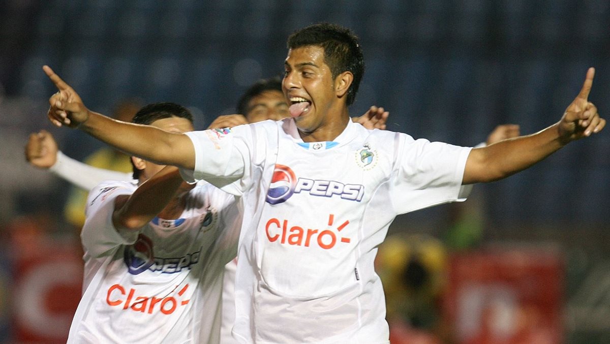 Hernán Sandoval tuvo una larga trayectoria con Comunicaciones hasta el 2012 y ahora busca brillar en la Segunda División. (Foto Prensa Libre: Hemeroteca PL)