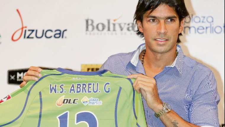 Abreu también jugó en el Santa Tecla de El Salvador en el 2016, equipo con el que fue campeón. (Foto Hemeroteca PL).