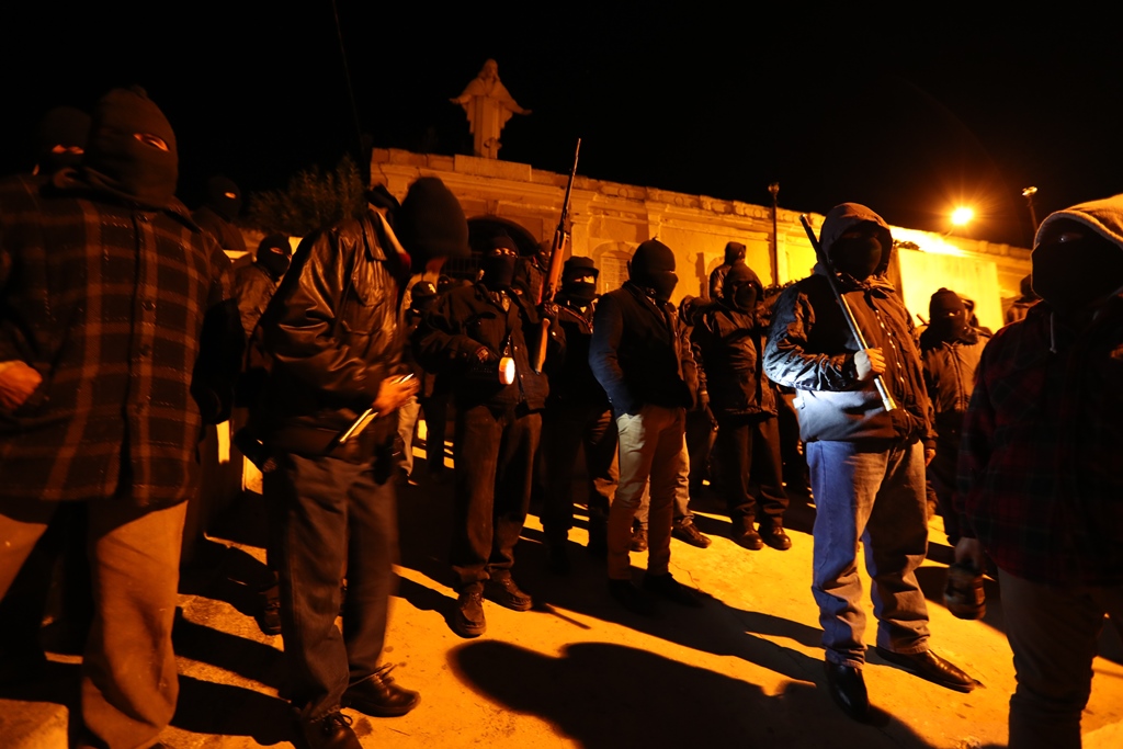 Grupo de patrulleros en Salcajá se atribuye descenso de delincuencia en el municipio. (Foto Prensa Libre: Mynor Toc)
