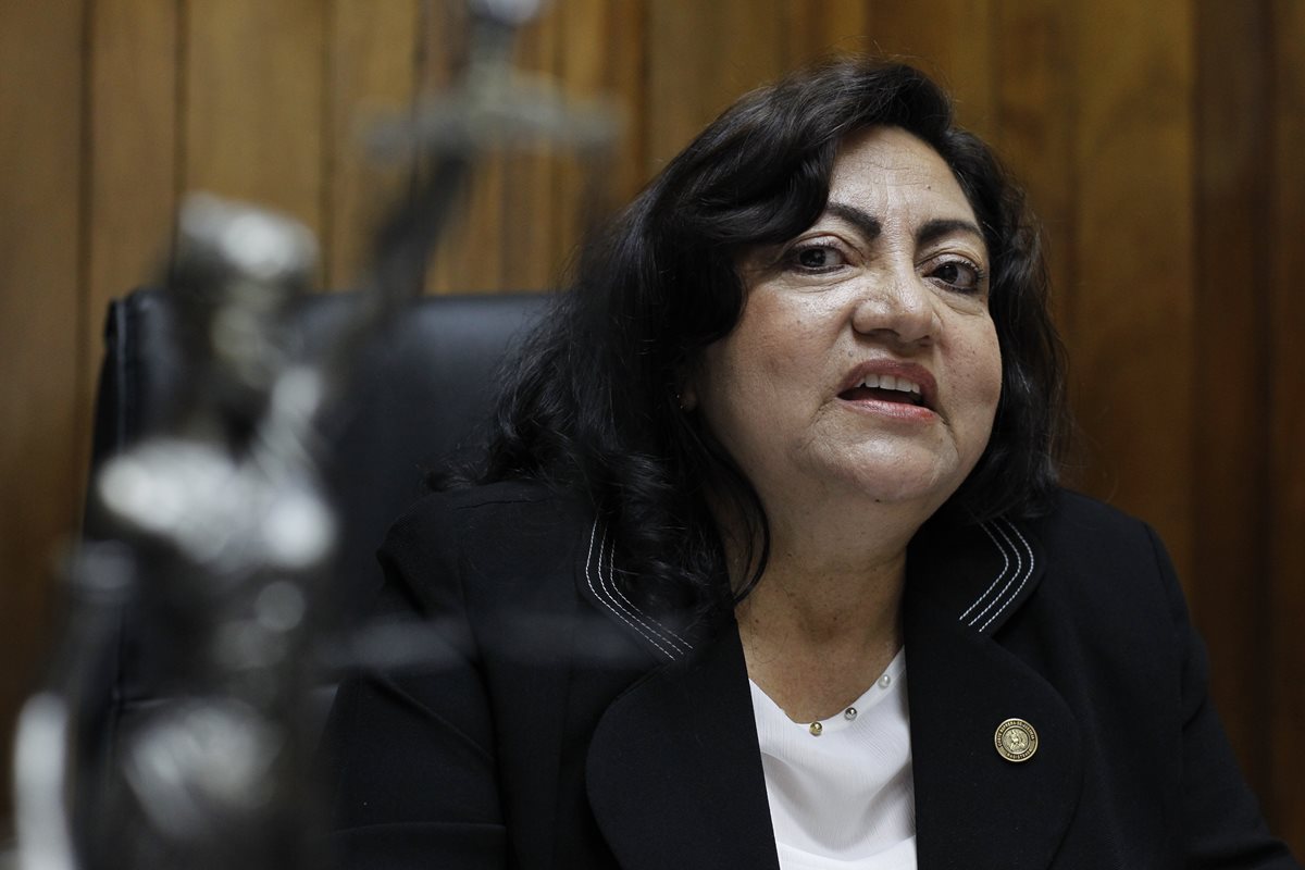 Delia Marina Dávila Salazar quedó fuera del proceso de elección de fiscal general por no haber presentado pruebas de descargo de su expediente a la Comisión de Postulación. (Foto Prensa Libre: Organismo Judicial)