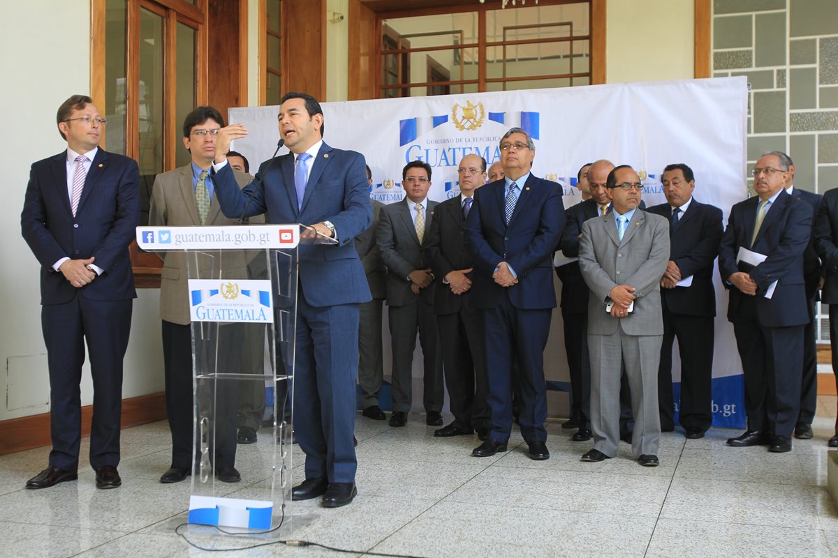 Luces y sombras de los ministros y secretarios del actual Gobierno. (Foto Prensa Libre: Hemeroteca PL)