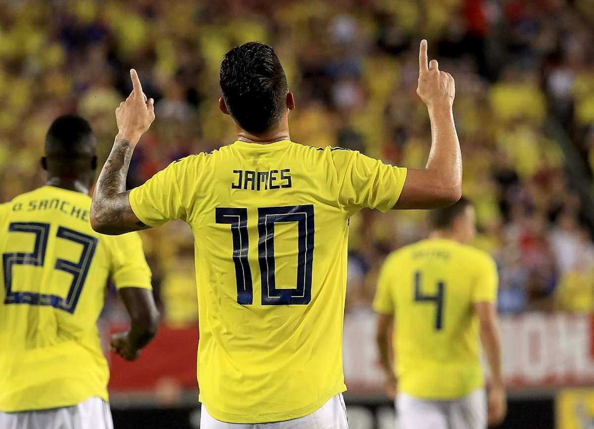 James Rodríguez celebra después de apoyar a Colombia en el triunfo contra Estados Unidos. (Foto Prensa Libre: AFP).