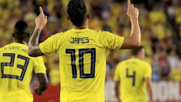 James Rodríguez celebra después de apoyar a Colombia en el triunfo contra Estados Unidos. (Foto Prensa Libre: AFP).