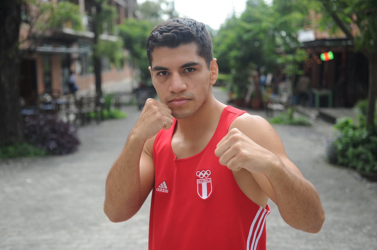 Michael Tello espera representar bien a Guatemala en el Mundial de Boxeo. (Foto Prensa Libre: Edwin Fajardo)
