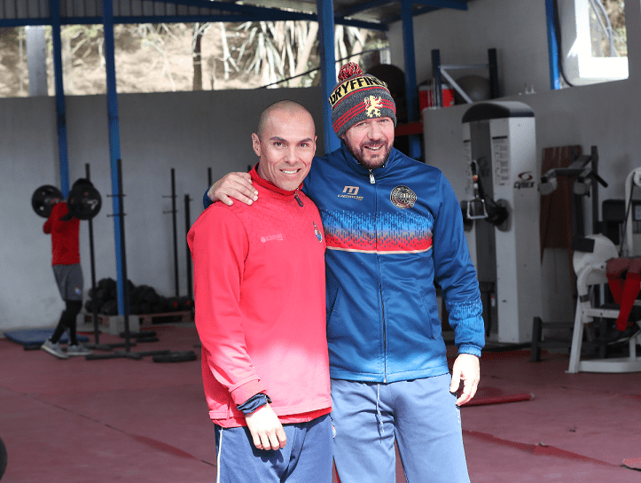 Los preparadores físicos Iván Castillo y Rubén González aseguran que sus jugadores están listos para el Clásico 301. (Foto Prensa Libre: Francisco Sánchez)