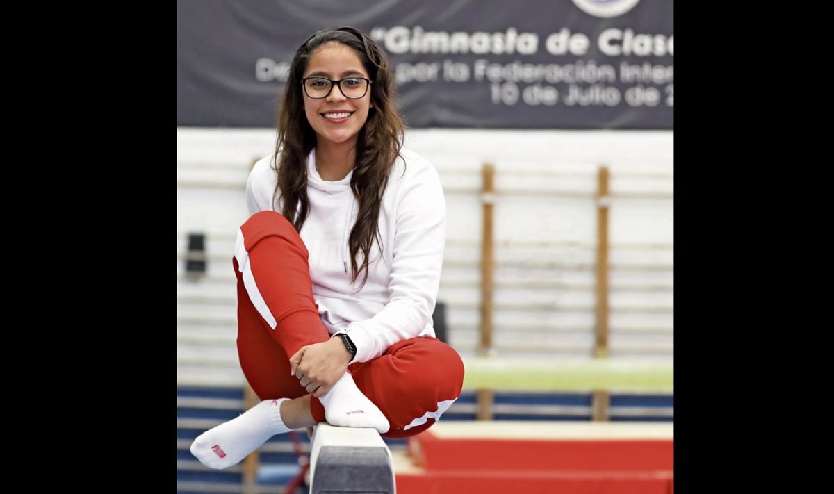 Ana Sofía Gómez disfruta de su nueva etapa en la gimnasia, ahora como entrenadora. (Foto Prensa Libre: Francisco Sánchez)