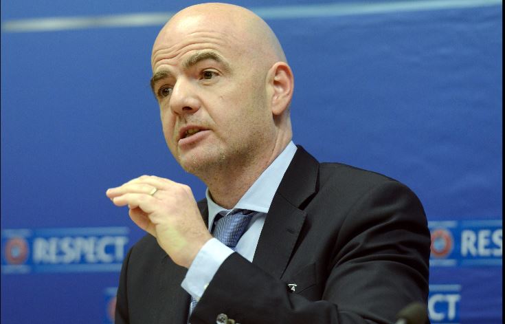 Gianni Infantino, presidente de la Fifa, estuvo en el Monumental para la final de la Copa Libertadores, que se suspendió. (AFP)