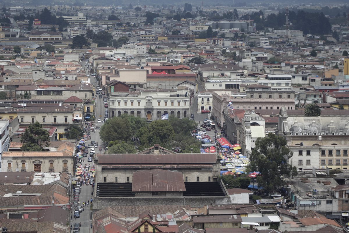 El país busca invertir en las ciudades intermedias donde habrá una expansión demográfica en el futuro. (Foto Prensa Libre: Hemeroteca PL)