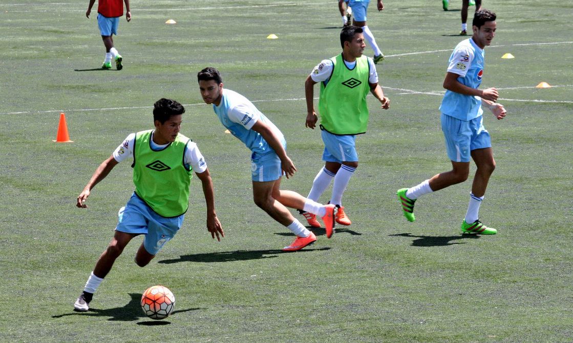 La Selección Sub 20 será juramentada este martes y viajará el miércoles a Panamá para disputar el torneo de Uncaf camino al premundial de Costa Rica. (Foto Prensa Libre: Fedefut)