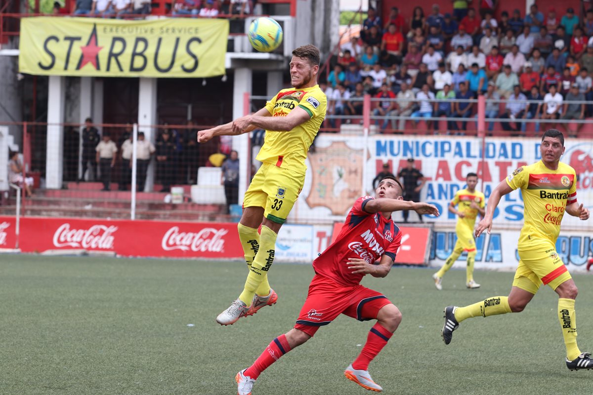Malacateco superó sin problemas a Marquense en el Clásico de la Amistad. (Foto Prensa Libre: Raúl Juárez)