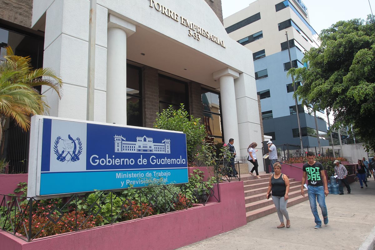 A partir de este año los empleadores podrán enviar su informe de manera electrónica. (Foto Prensa Libre: Hemeroteca PL)