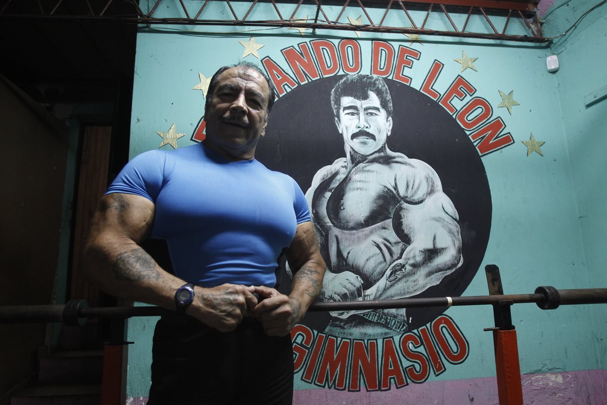 Guatemalteco Rolando de León ha ganado nueve campeonatos mundiales de pesas