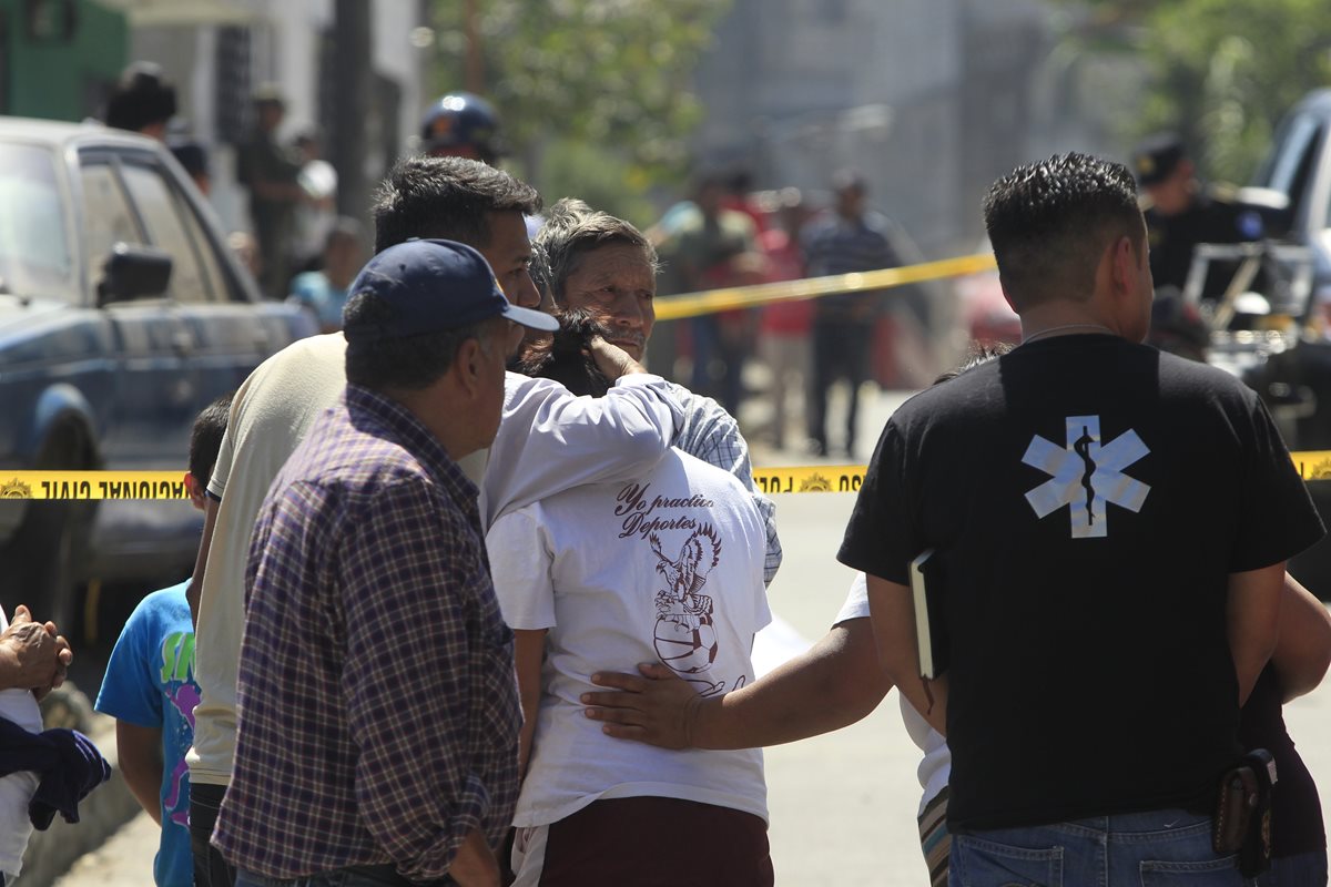 Ataques a comerciantes a causa de extorsiones mantienen en vilo a la población. (Foto Prensa Libre: Hemeroteca PL)