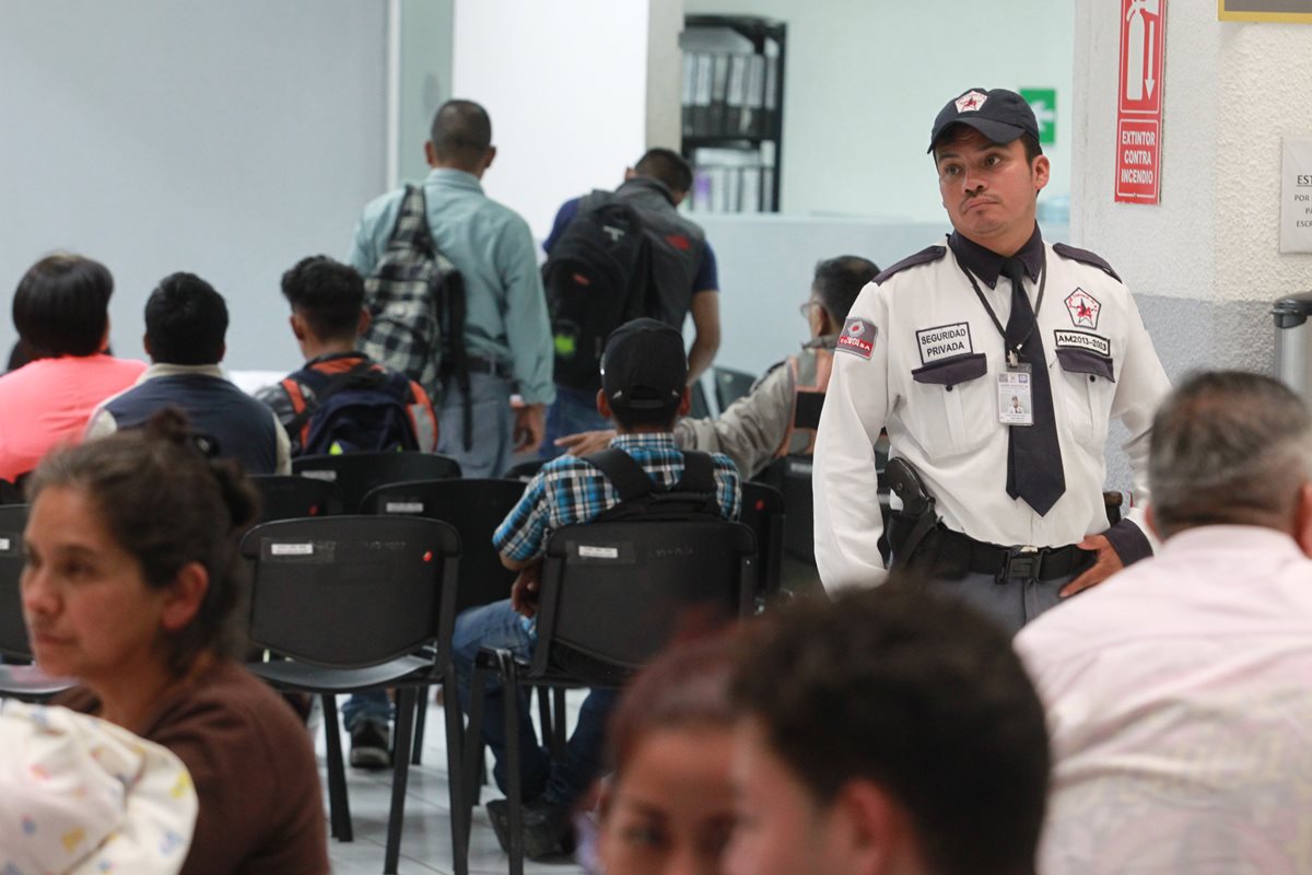 ¿PNC o un cuerpo de seguridad propio? el Renap evalúa las dos posibilidades. (Foto: Hemeroteca PL)