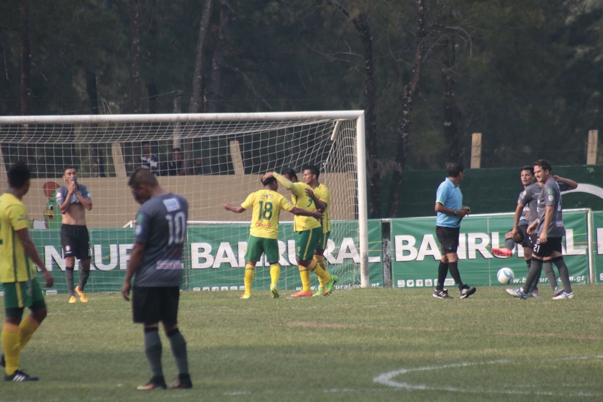 Guastatoya no perdonó al descendido Carchá y se quedó con los tres puntos. (Foto Prensa Libre: Eduardo Sam Chun)
