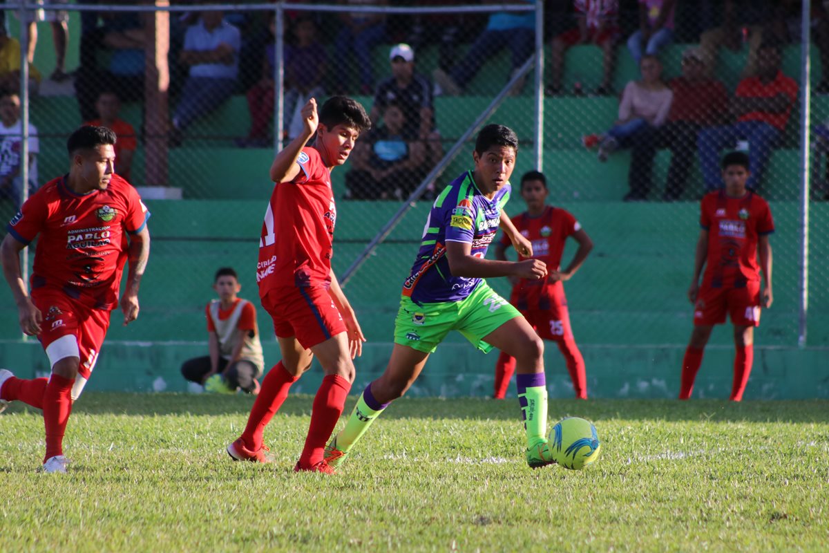 Los coloniales enfrentarán el próximo sábado a Comunicaciones, en el primer partido por la defensa de su título. (Foto Prensa Llibre: Hugo Oliva)