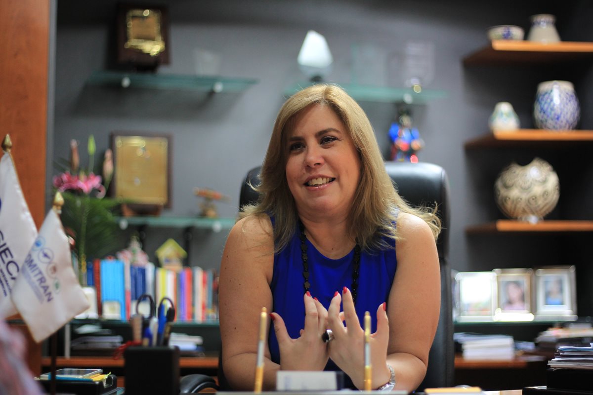 Carmen Gisela Vergara es la secretaria general de la Sieca; el cargo lo entregará en julio del 2017. Foto Prensa Libre: Esbin García.