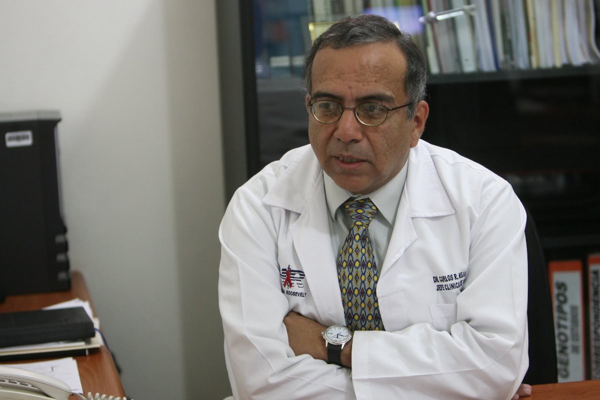 El médico Carlos Mejía. Foto Prensa Libre: Hemeroteca PL.